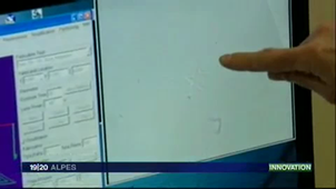 Sculptures microscopiques de la taille d'un cheveu.