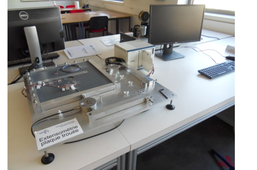 TP1 Elasticité, présentation de la plaque trouée.