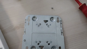 attache_borne_wifi.mp4