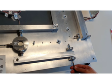 Exemple chargement/déchargement plaque trouée.